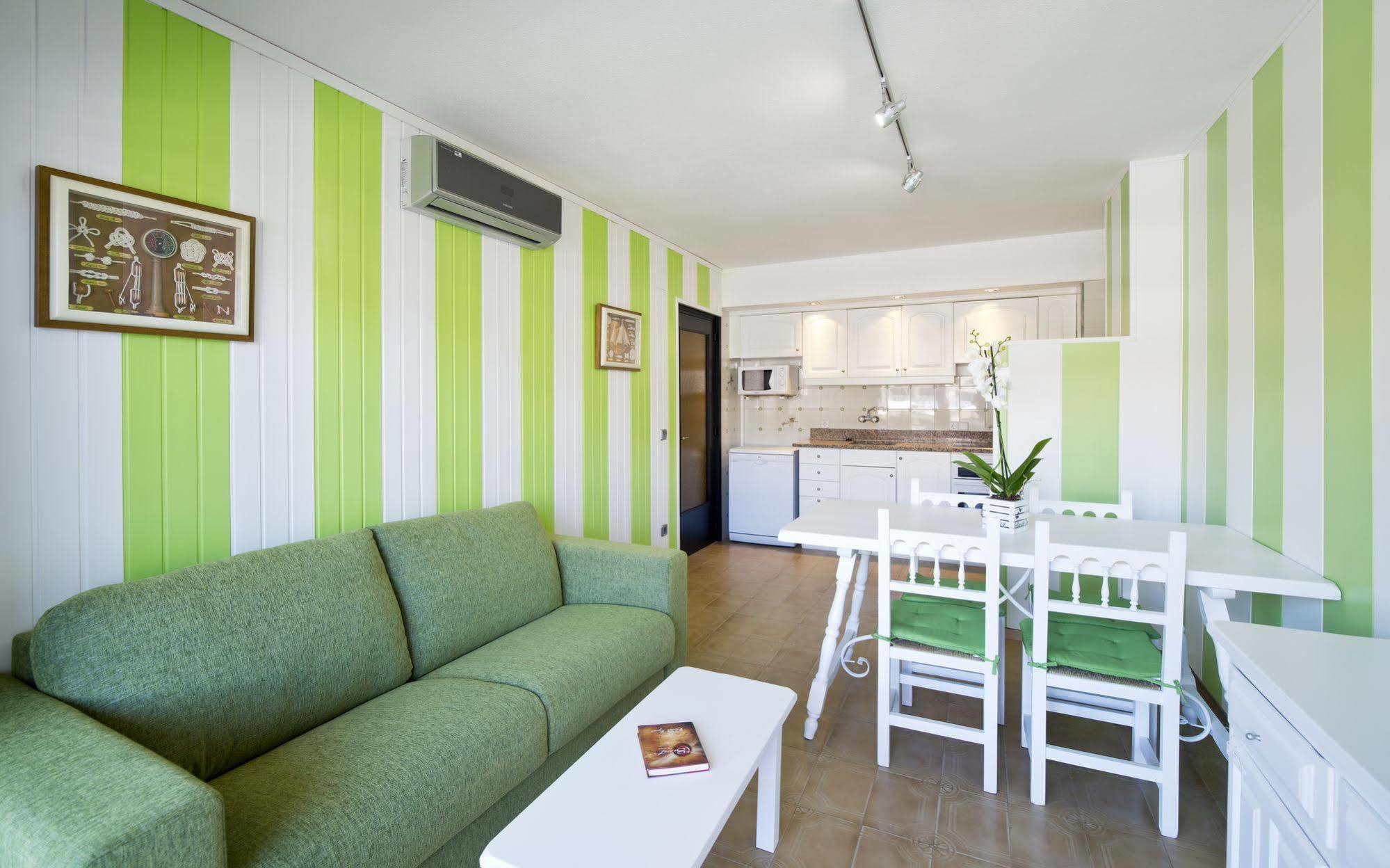 Apartamentos Salles Beach L'Estartit Εξωτερικό φωτογραφία