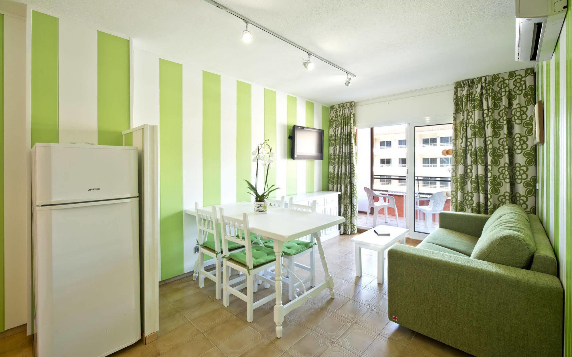 Apartamentos Salles Beach L'Estartit Εξωτερικό φωτογραφία